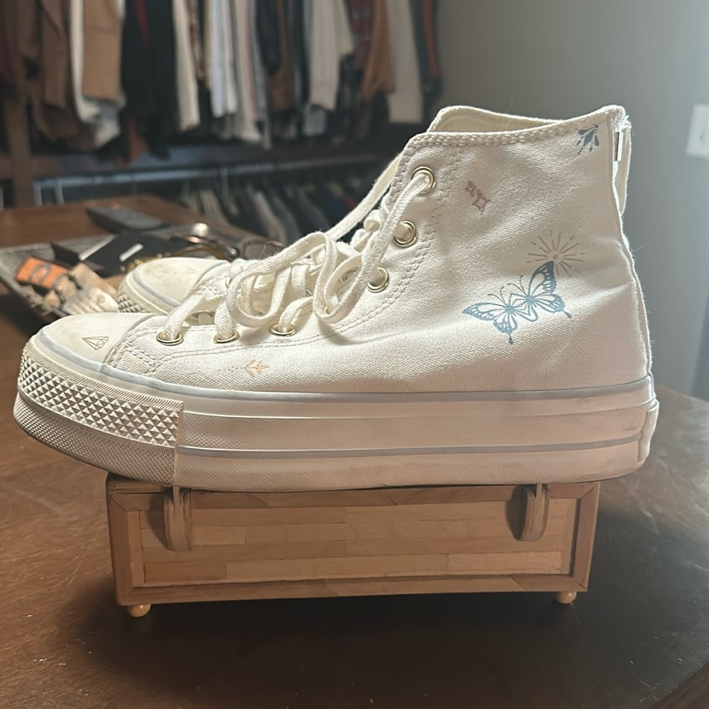 Worn once in brand new condition Converse all star